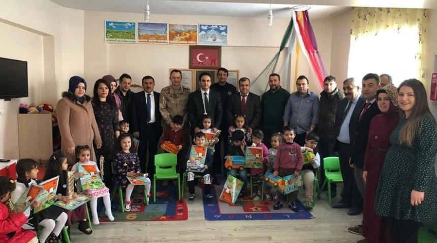 &Ccedil;aldıran&rsquo;da karne dağıtımı