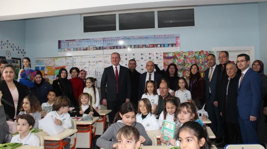 Biga&rsquo;da 14 bin &ouml;ğrenci karne aldı