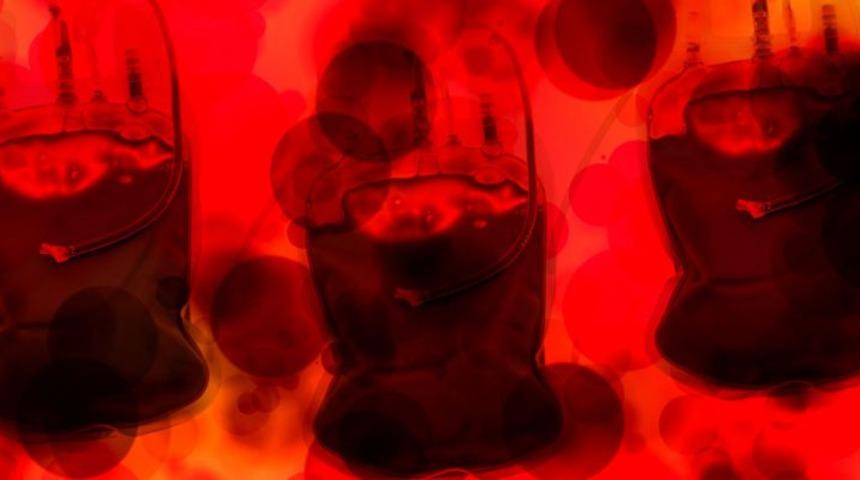 Gen&ccedil;leşmek isteyenlere 'taze kan' satılıyor: Bir litresi 8 bin, iki litresi kampanyalı fiyatıyla 12 bin dolar