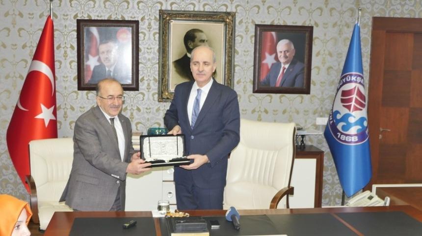 AK Parti Genel Başkan Yardımcısı Kurtulmuş&rsquo;tan Başkan G&uuml;mr&uuml;k&ccedil;&uuml;oğlu&rsquo;na ziyaret