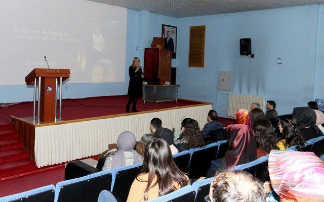 AİÇÜ’de ‘Beslenme Arkeolojisi Diyetisyenler için yeni bir çalışma alanı mı?’ konulu seminer düzenlendi