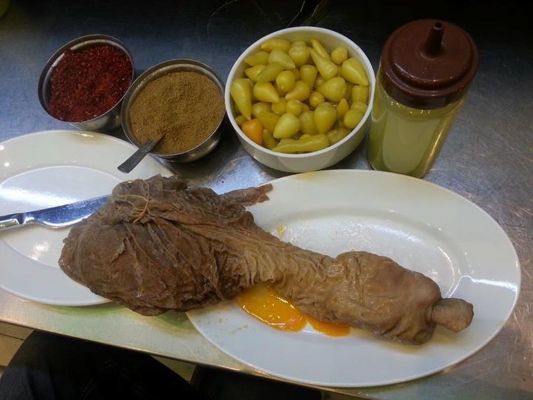 Adana'nın en meşhur lezzetlerinden olan şırdan nedir? Hayvanın hangi b&ouml;lgesinden yapılır?