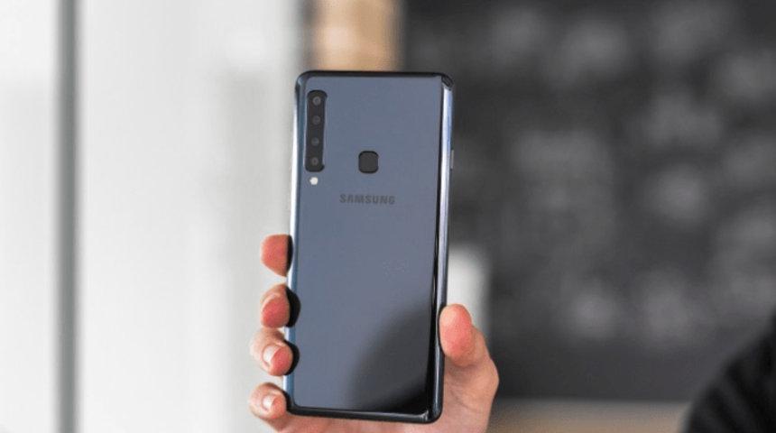 Galaxy A8 ve A9 için beklenen güncelleme geliyor