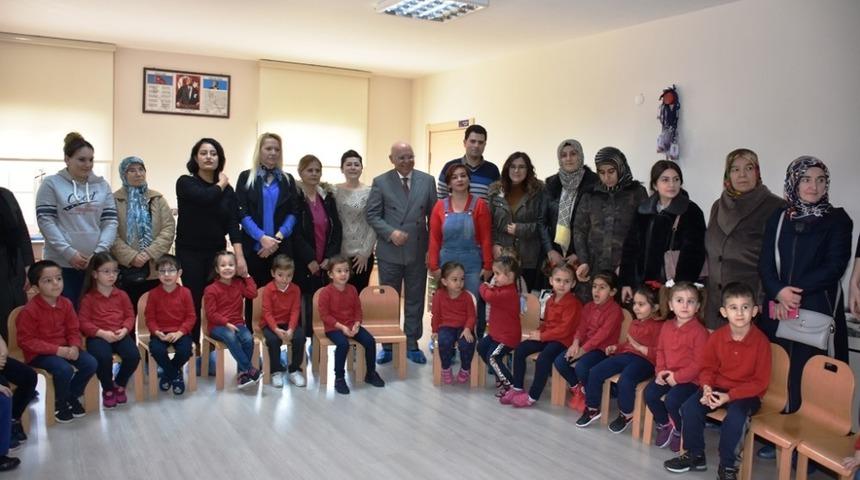 &Ccedil;ocuk Akademisi &ouml;ğrencileri ilk kez karne heyecanı yaşadı