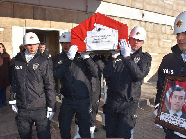 Beyin kanaması geçiren polis memuru hayatını kaybetti