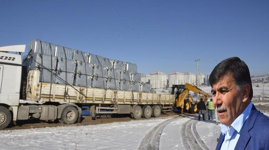 Emet Belediyesi&rsquo;ne 35 yeni &ccedil;&ouml;p konteynırı