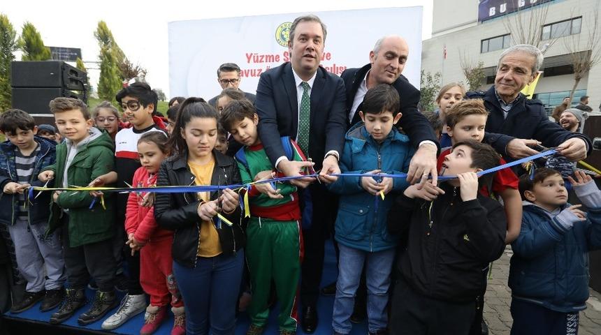 Buca&rsquo;da a&ccedil;ılış şenliği başladı