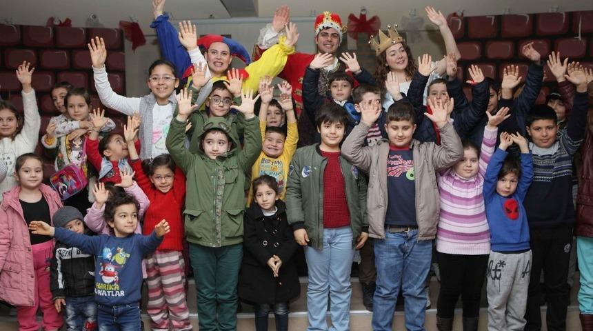 Bayraklı&rsquo;da tiyatro festivali