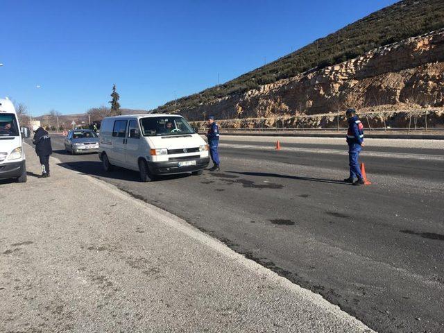 Jandarma ve Polis’ten hava destekli denetim