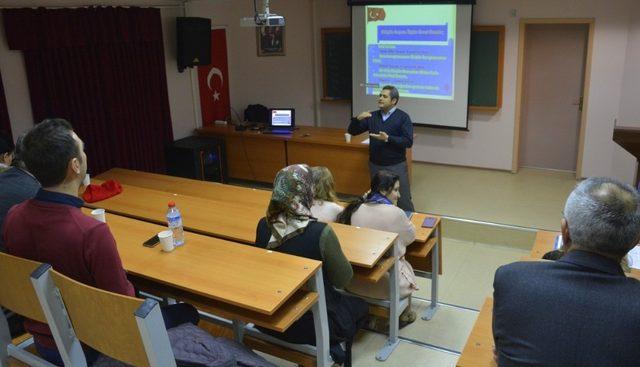 ÇOMÜ personeline yönelik hizmet içi eğitim programı düzenlendi