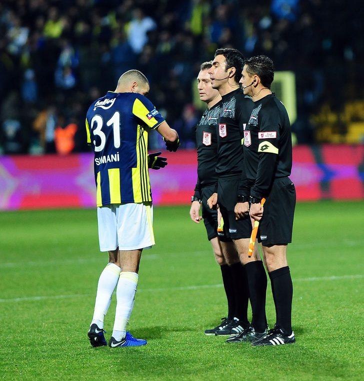 Fenerbahçe'de Islam Slimani soyunma odasında isyan etti G3