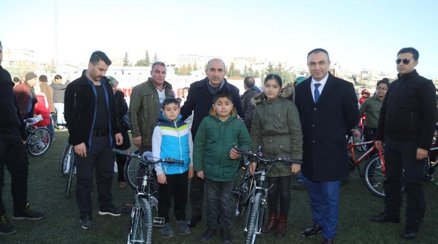 Kilis&rsquo;te haftada 2 bin bisiklet dağıtılıyor
