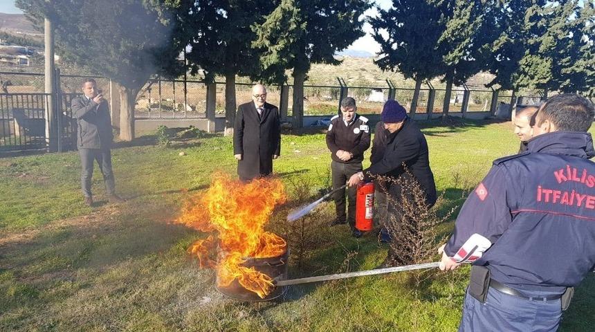 İtfaiyeden kurumlara yangın eğitimi