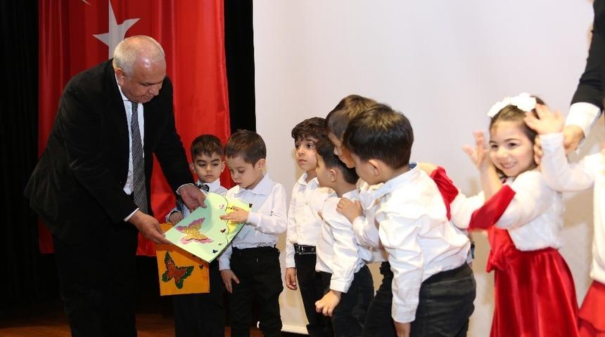 Minikler, yarıyıl gösterisiyle hünerlerini sergiledi