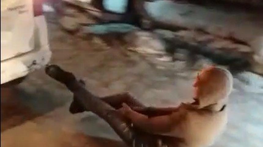 Cadde ortasında kayak keyfi