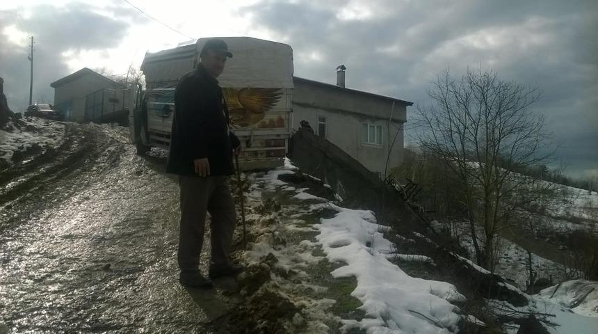 Emirali Köyü’nde heyelan tehlikesi