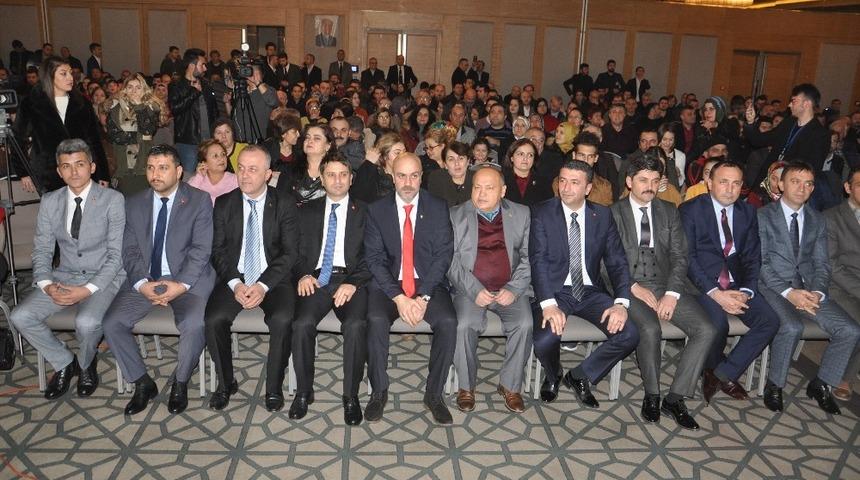 MHP Belediye Başkanı adayı Ayan, projelerini açıkladı