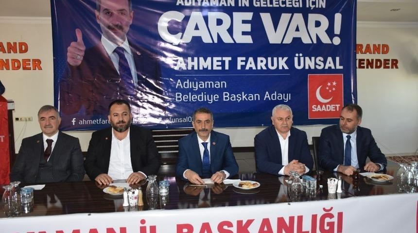 Saadet Partisi adaylarını tanıttı