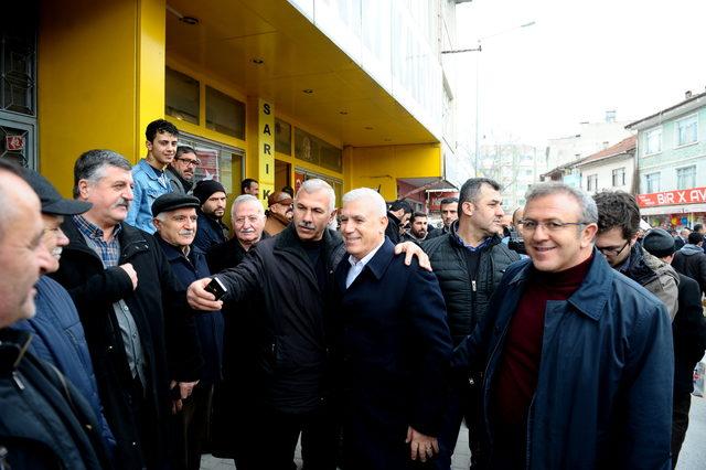 CHP'nin Bursa Büyükşehir Belediye Başkan adayı Bozbey, Muharrem İnce ile birlikte vatandaşlarla buluştu