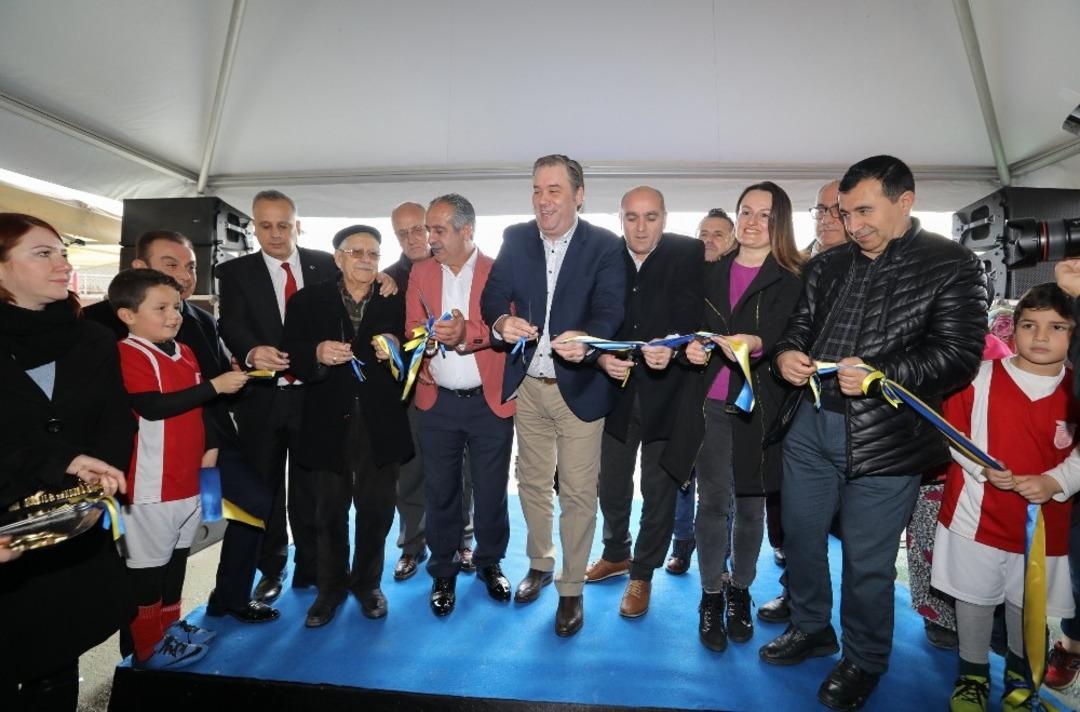 Buca&rsquo;da a&ccedil;ılış şenlikleri s&uuml;r&uuml;yor