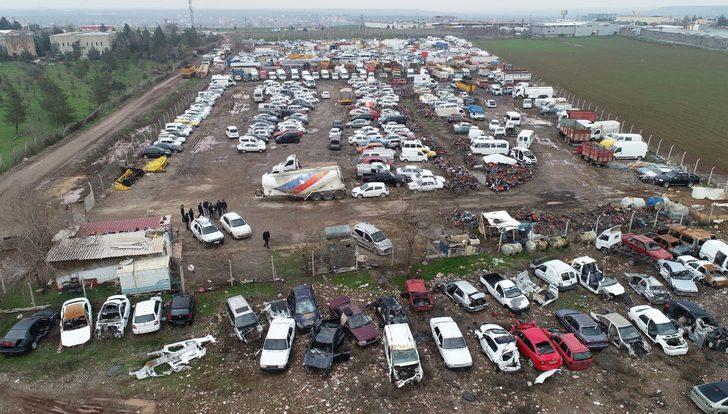 Yediemin otoparklarında bulunan araçlar çürümeye terk edildi - Son Dakika  Haberler