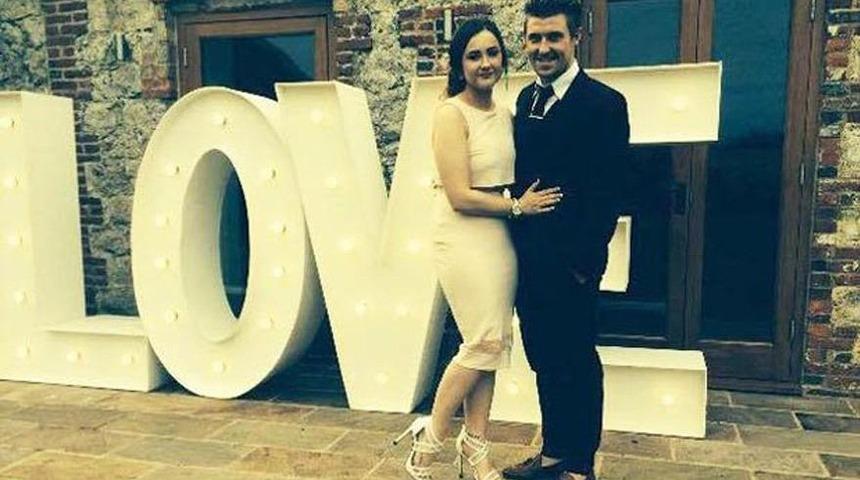 Aldatıldığını &ouml;ğrenen kadın Facebook'ta &ouml;yle bir şey yaptı ki!