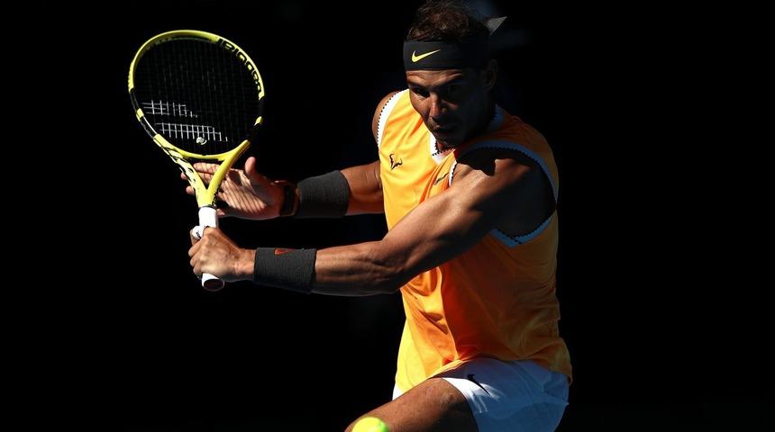 Nadal çeyrek finalde, Sharapova elendi