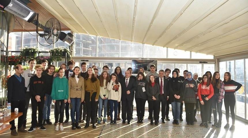 Başarılı &ouml;ğrenciler Vali Yazıcı&rsquo;nın konuğu oldu