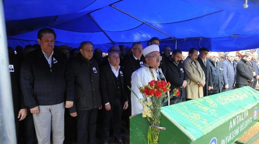 İş insanı Bilal son yolculuğuna uğurlandı