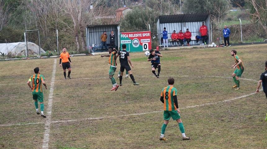 Fo&ccedil;a Belediyespor 4 - Kınık Belediyespor 4