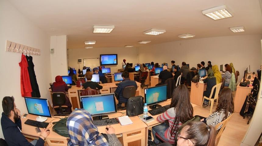 KOMEK ve ASEM&rsquo;de yeni d&ouml;nem kayıtları başlıyor