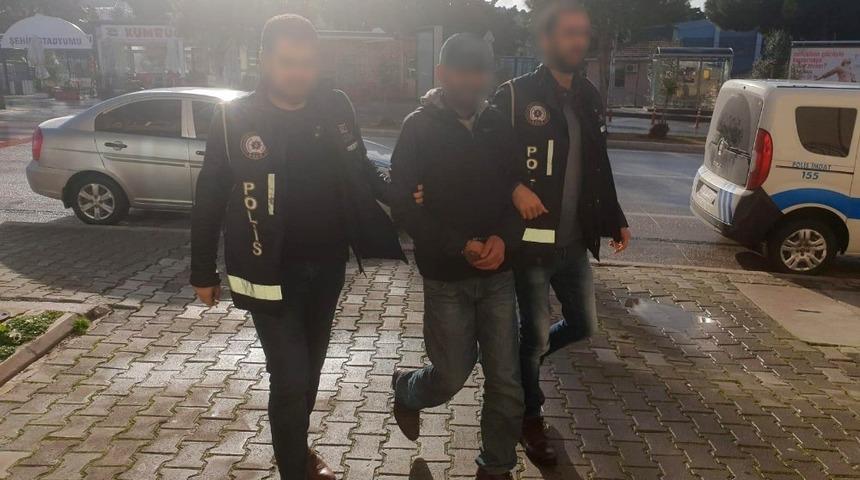 &Ccedil;eşme&rsquo;de uyuşturucu satıcısı tutuklandı