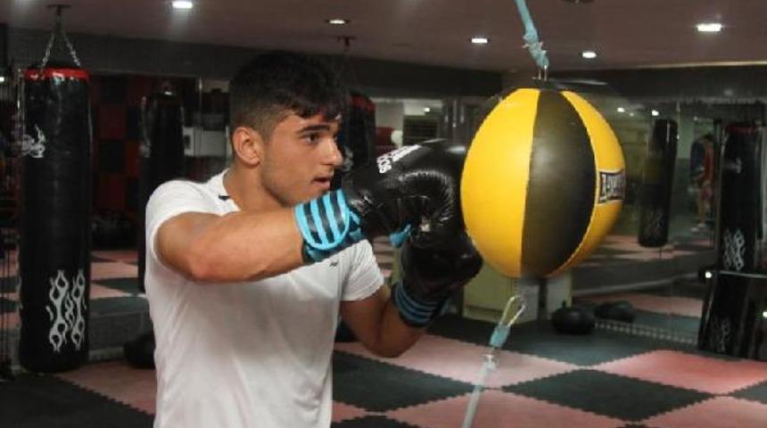 Milli boksör Batuhan Kurt kazada yaşamını yitirdi