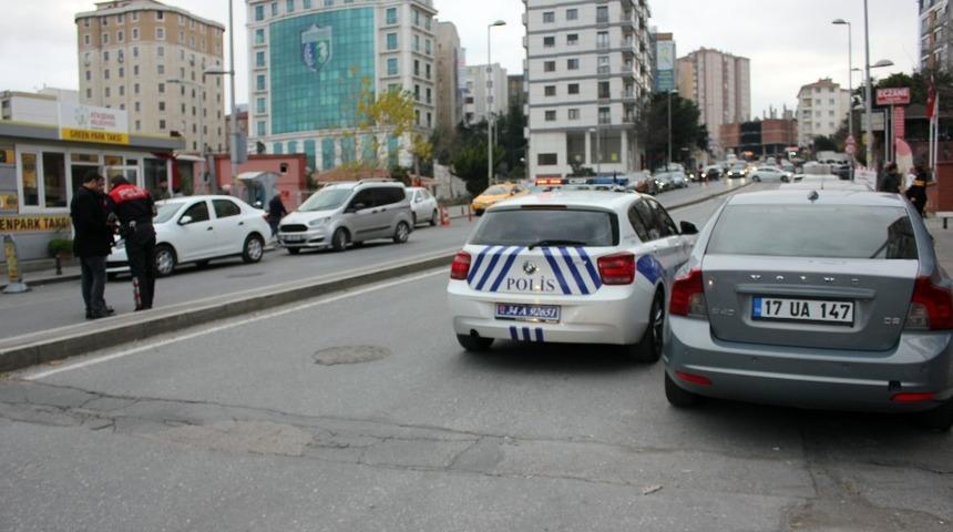 Ataşehir’de alacak verecek kavgasında kan aktı: 3 yaralı