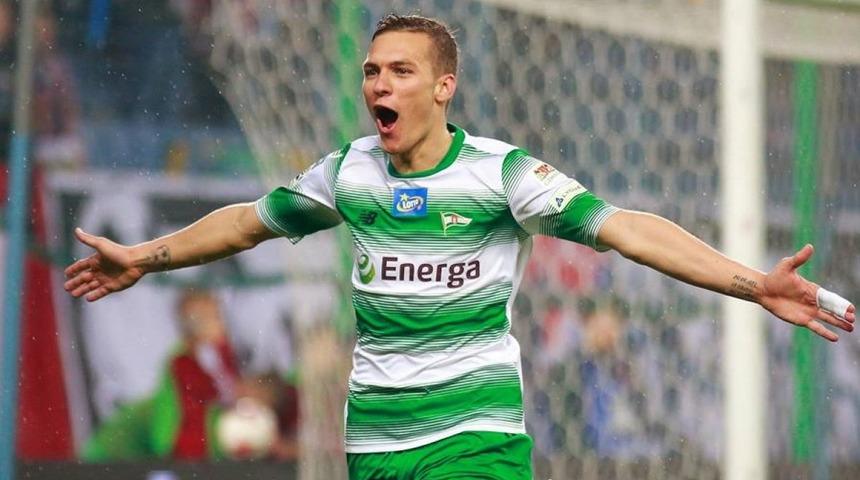 Lukas Haraslin'in Türk bayraklı paylaşımı Galatasaraylıları heyecanlandırdı