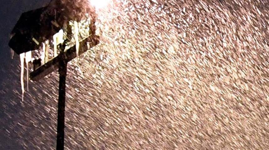 ABD'de hayat durdu! Kar fırtınası can aldı, seferler iptal edildi