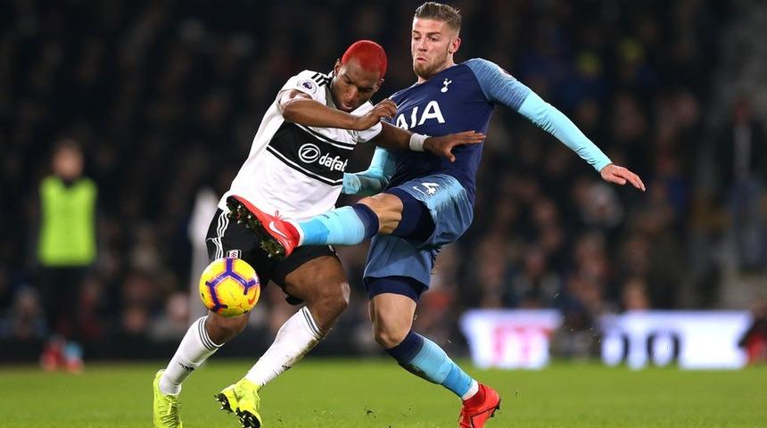 Ryan Babel'e Fulham'daki ilk ma&ccedil;ında İngiliz basınından &ouml;vg&uuml;