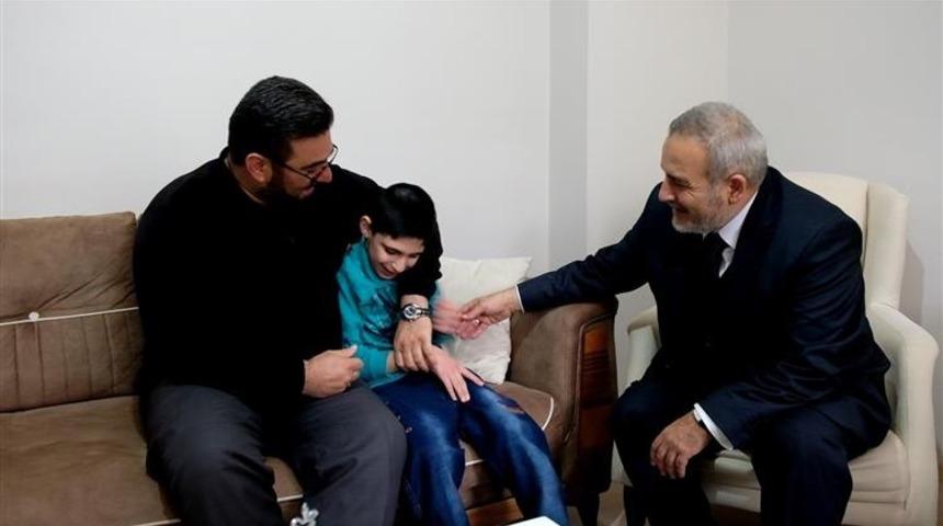 M&uuml;ft&uuml; &Ccedil;etin, engelli vatandaşlara ziyaretlerde bulundu