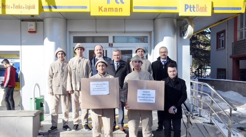 Sınır birliklerinde görevli askerler için öğrencilerin ördüğü atkılar yollandı