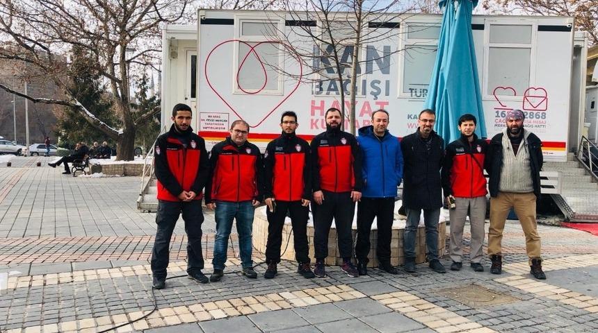 KAYİSAR gönüllüleri kan bağışında bulundu