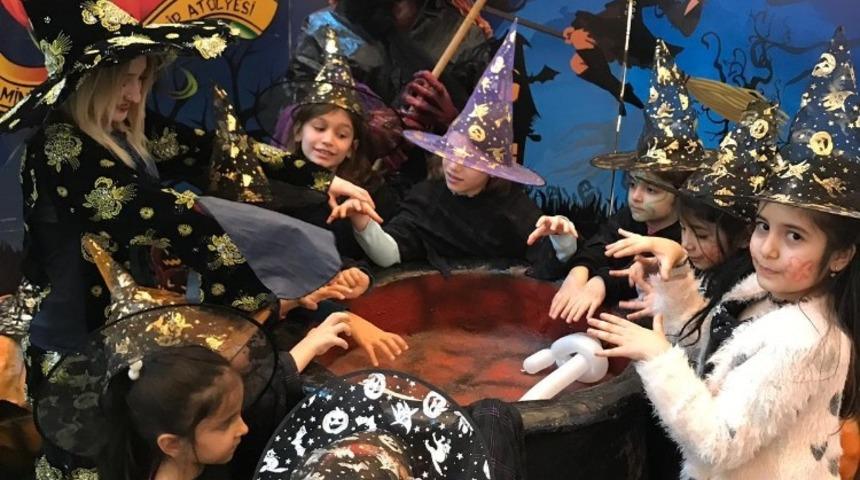 Kahramanmaraşlı &ccedil;ocuklar &Ccedil;ocuk Şenliği&rsquo;nde