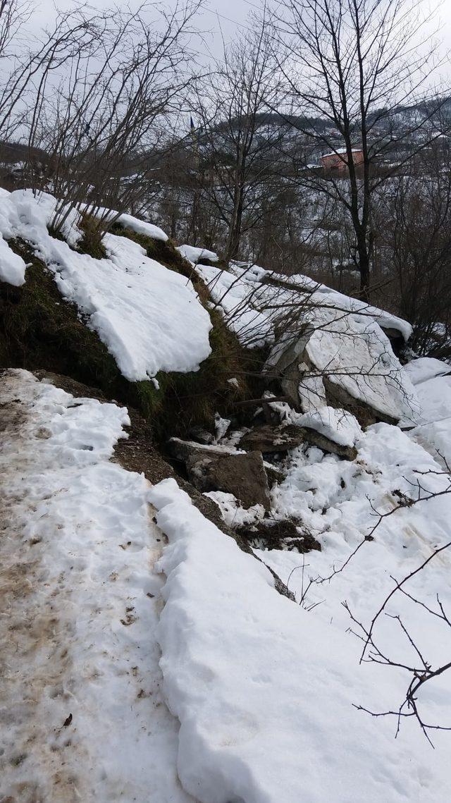 Ordu'da bir mahalle kayıyor