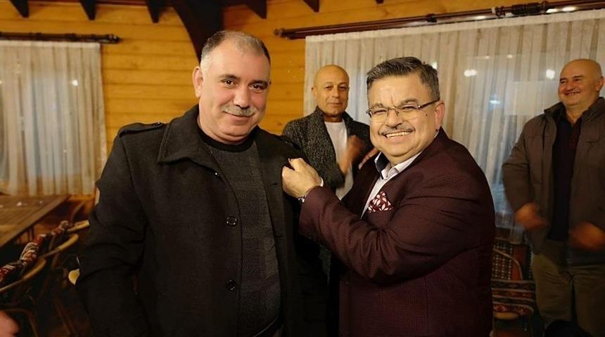 Bağımsız Belediye Meclis &uuml;yesi AK Parti&rsquo;ye ge&ccedil;ti