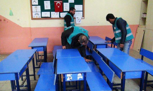 Denetimli Serbestlik hükümlüleri okulların bakımını yapıyor