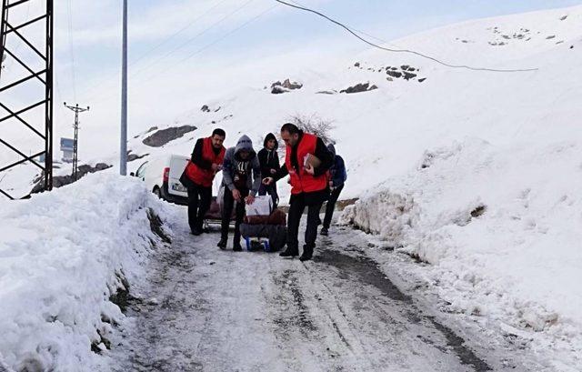 Kızaklarla dar gelirli ailelere yardım