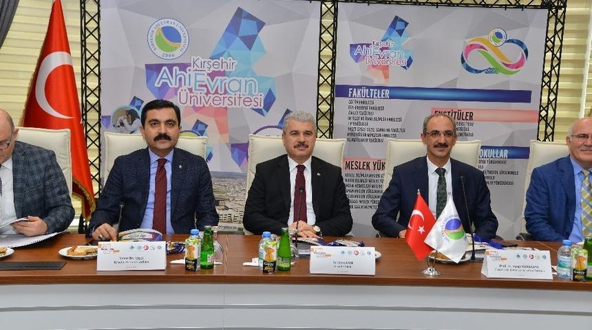 Pilot &Uuml;niversiteler Y&ouml;nergesi Hazırlama &Ccedil;alıştayı d&uuml;zenlendi