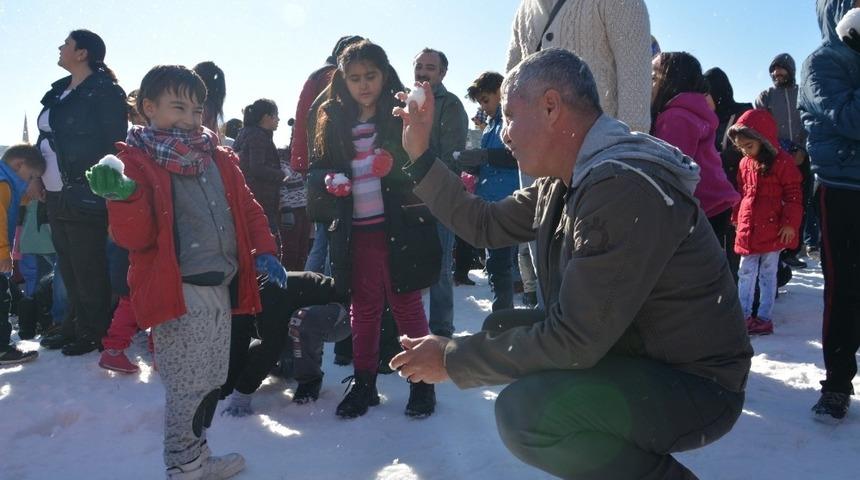 Manavgat Belediyesi’nden 3 gün Kar-Ne şenliği
