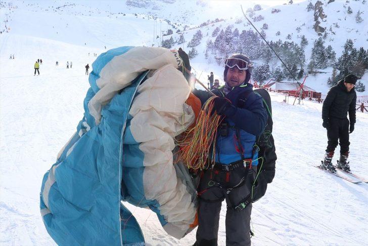 Ergan Dağı'nda 'kış manzaralı' yamaç paraşütü  G5
