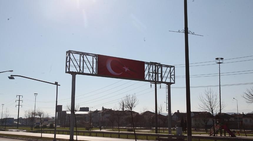 Akıllı kavşaklar s&uuml;r&uuml;c&uuml;lere kolaylık sağlayacak