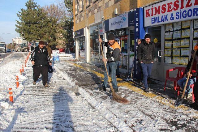 İncesu’da kar mesaisi devam ediyor